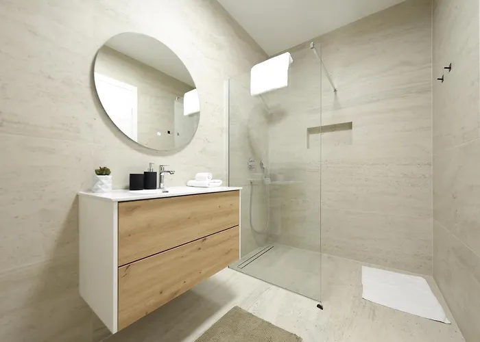 Cloud 9 D8 Villa Tkon