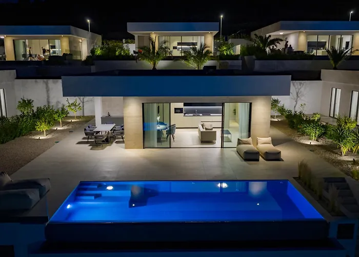 Cloud 9 D8 Villa Tkon