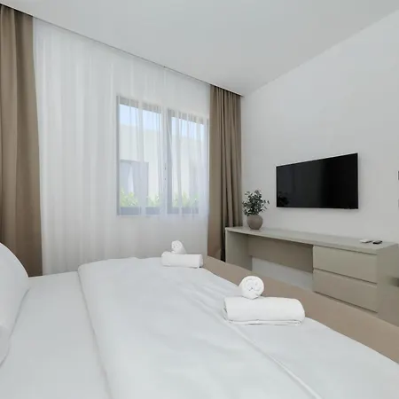 Cloud 9 D8 Vila Tkon