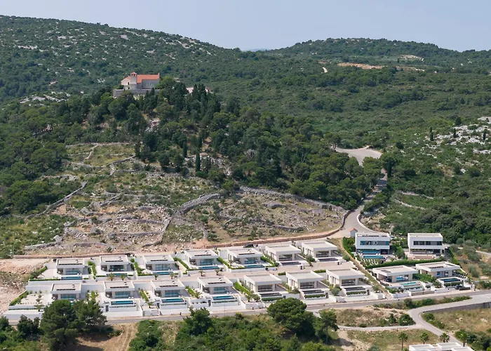 Cloud 9 D8 فيلة تكون