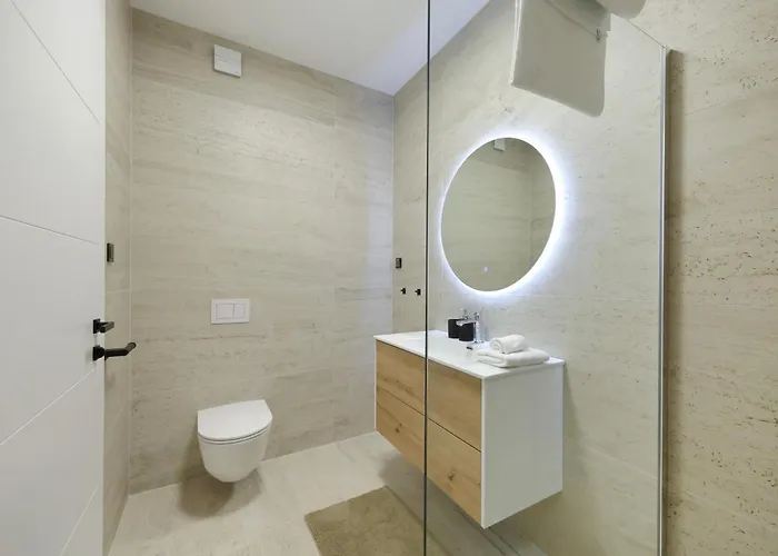 فيلة Cloud 9 D8 *